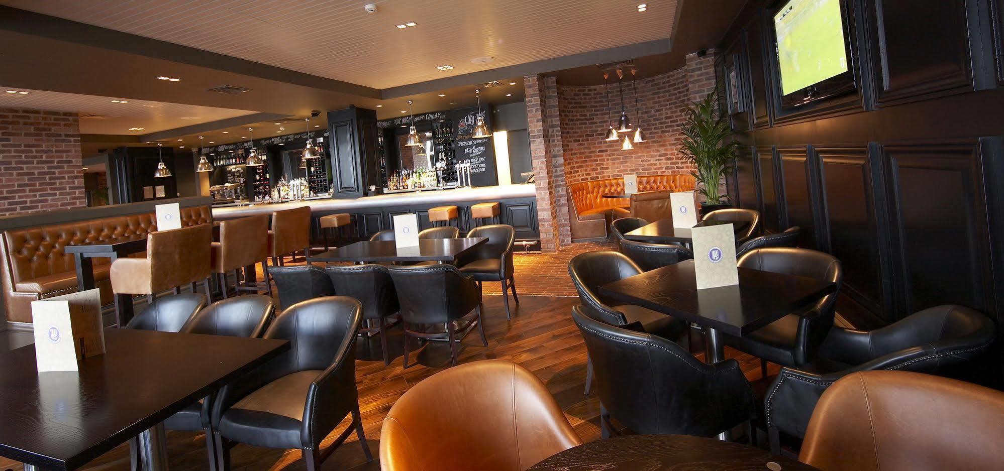 Village Hotel Manchester Ashton Dış mekan fotoğraf